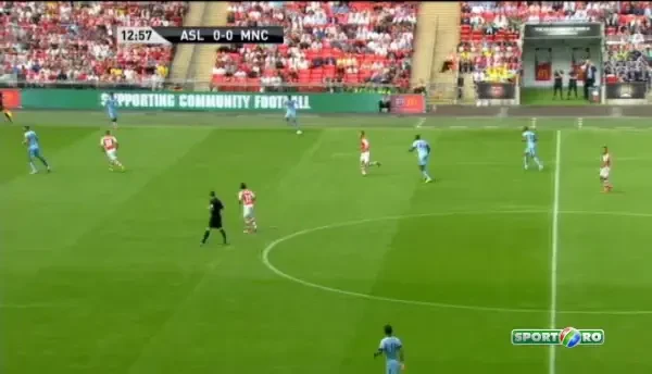 Arsenal vs Manchester City - ratare Nasri