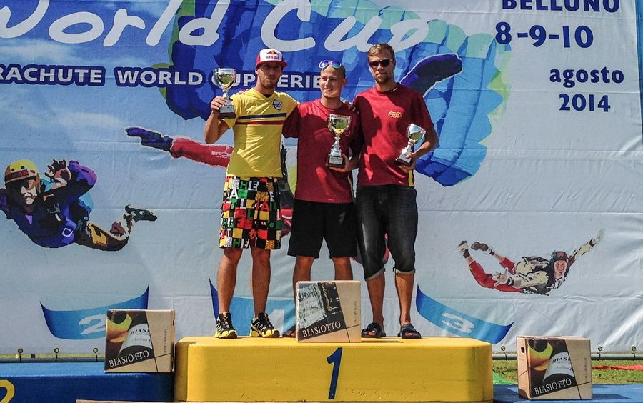 Romania, aproape de o super performanta! Alexandru Nicolau, la doar 2 etape distanta de un nou titlu mondial la parasutism