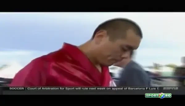 BLAT scandalos la box! A simulat mai rau ca Robben la Cupa Mondiala dupa ce a fost atins de adversar. VIDEO