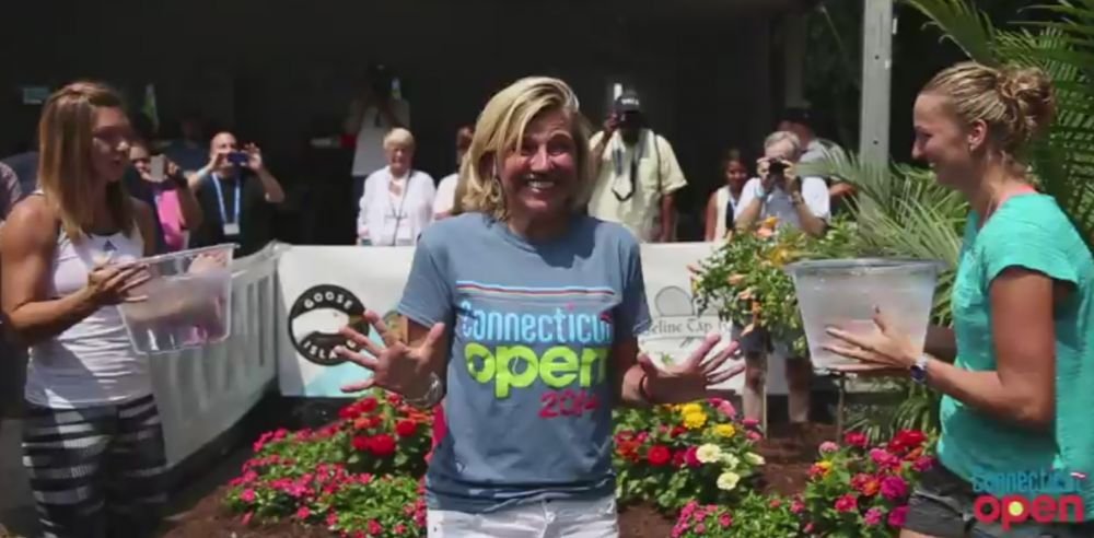 Imagini de senzatie cu Simona Halep in SUA! A intrat in cel mai tare fenomen de pe internet din ultimele zile. Ce a facut! VIDEO