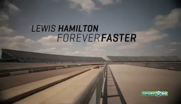 Hamilton, interviu nebun la 300 km/h! Care este fotbalistul tau preferat? Ce raspuns a dat pilotul britanic: