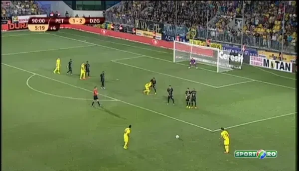 Gol 3 Dinamo, Machado