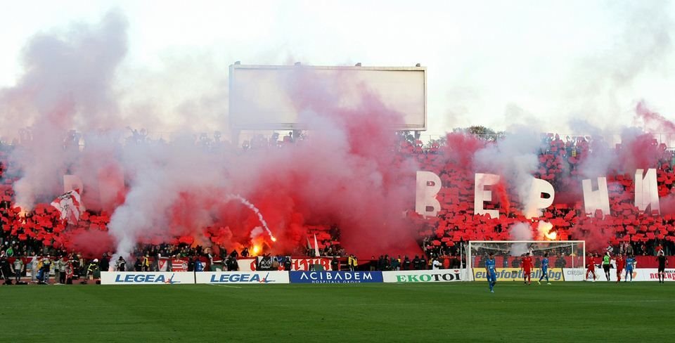 EXCLUSIV: Steaua umple stadionul la Sofia! Ce se intampla ACUM la arena Vasil Levski! Mii de ultrasi au luat decizia: