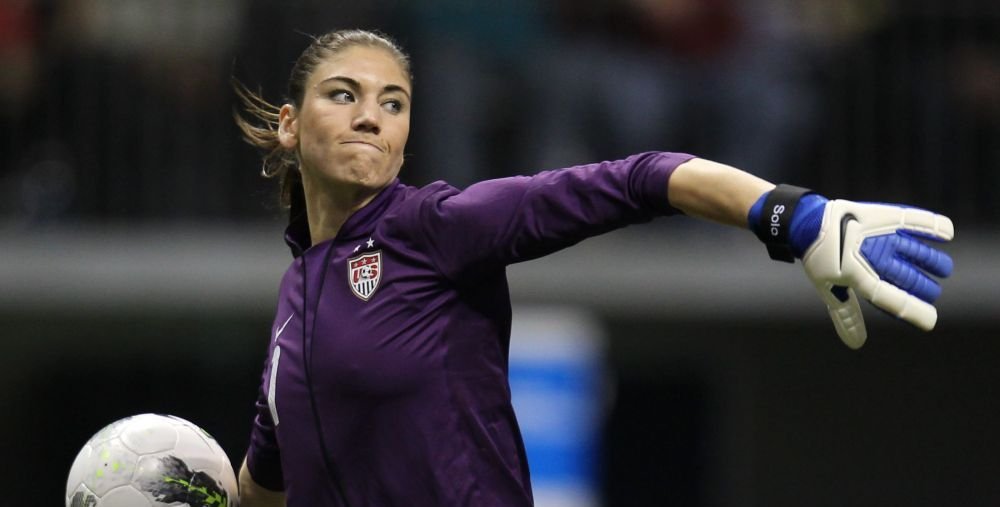 Hope Solo, una dintre victimele hackerilor care au sparte conturile vedetelor din Statele Unite! Poze NUD cu 101 de celebritati