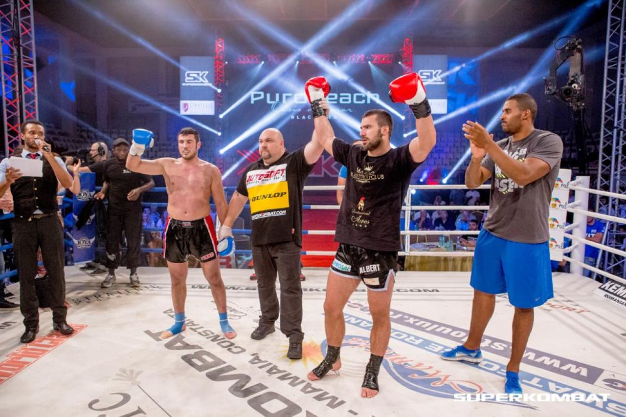 10 intrebari cu Andrei Stoica |
