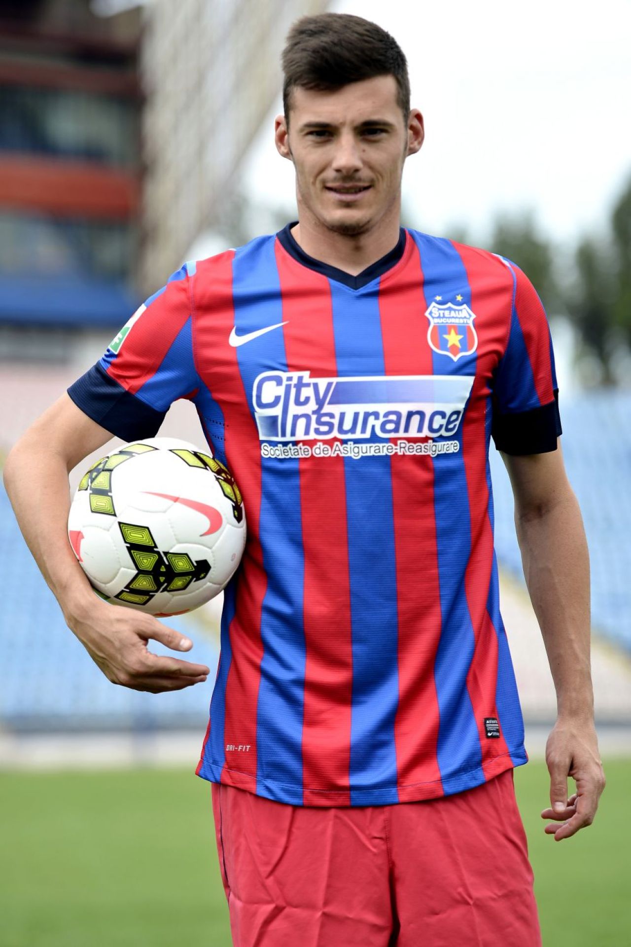 Steaua pierde bani, Galca se loveste de cea mai mare problema. Falimentul transferului comandat din