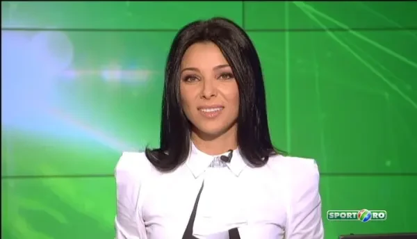 "Numai cu baietii joc fotbal!" Fotbalistele dau totul pe teren. O pustoaica de 9 ani impresioneaza: "E diamantul echipei"