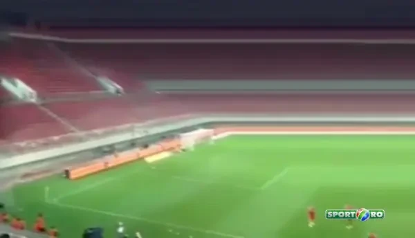 Vezi imagini de la incazirea nationalei Romaniei inaintea meciului cu Grecia