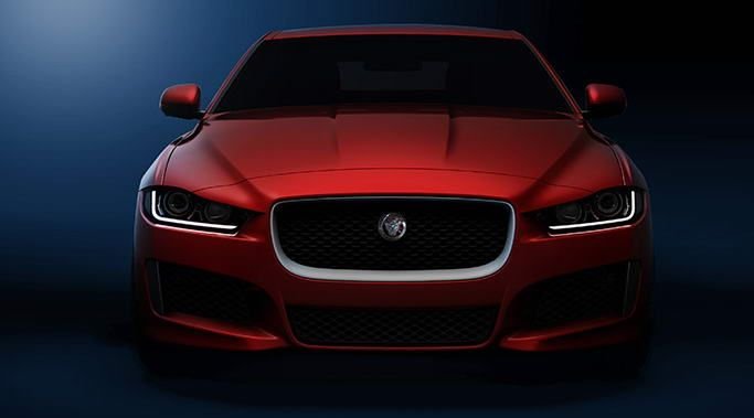 21:15 LIVE VIDEO Cea mai SPECTACULOASA lansare a anului: Jaguar XE, limuzina de 300 km/h si consum de 5%