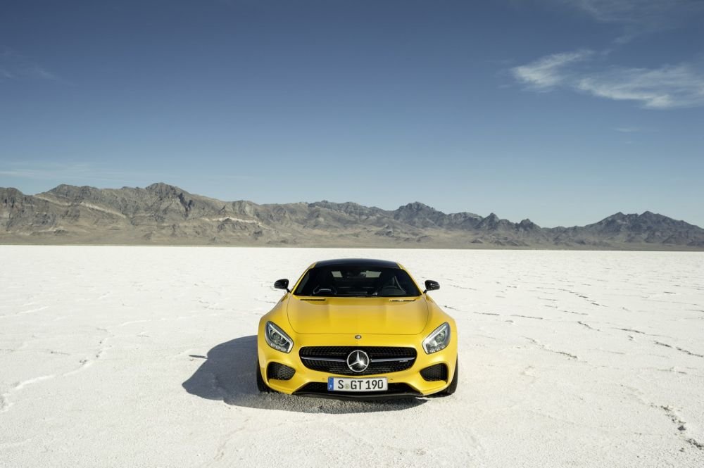 BIJUTERIA lansata de Mercedes: AMG-GT, racheta cu 500 de cai care depaseste 300 km/h! FOTO & VIDEO_4