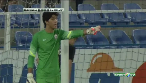 Gol FABULOS sub ochii lui Hagi! Regele a inceput sa rada cand a vazut ce bijuterie a inventat noul STAR de la Academia Hagi. VIDEO