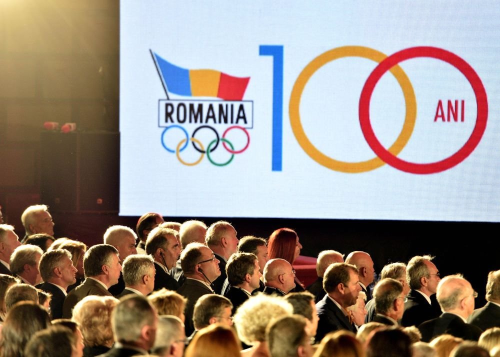 100 de ani de OLIMPISM! Medaliatii Romaniei, premiati de presedintele Basescu si de seful CIO! Nadia si Tiriac, marii absenti