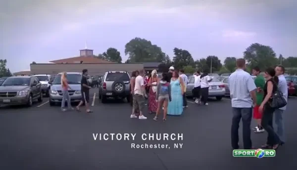 Cea mai DUREROASA lovitura din MMA: ambii luptatori s-au lovit sub centura in acelasi timp. VIDEO