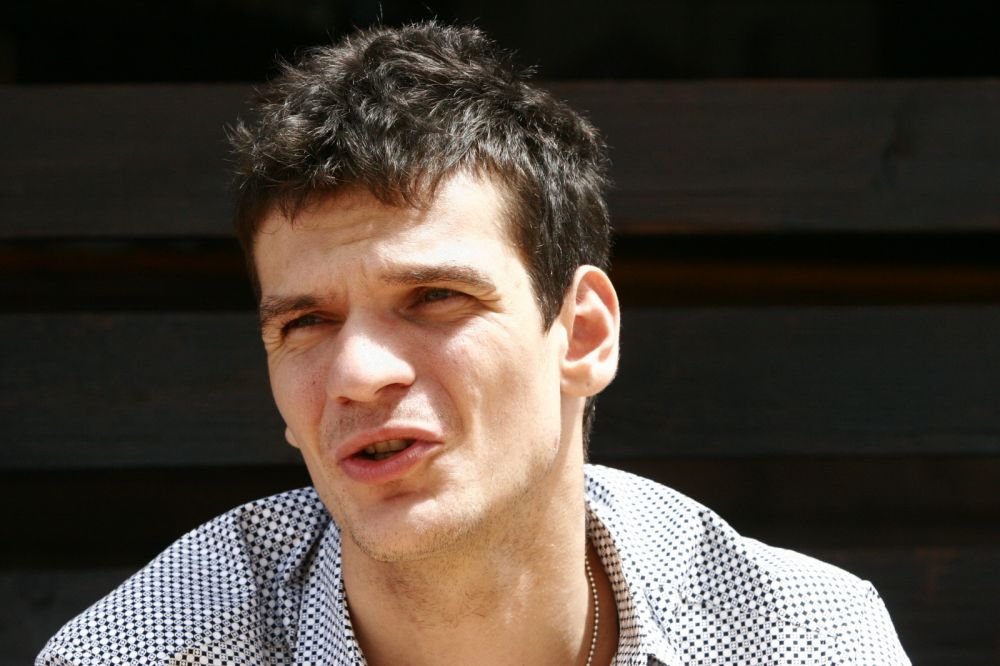 Noul antrenor de la Vocea Romaniei, dezamagit de Dinamo: N-am mai mers de 2 ani pe stadion, nu ridicam pretentii la nimic VIDEO