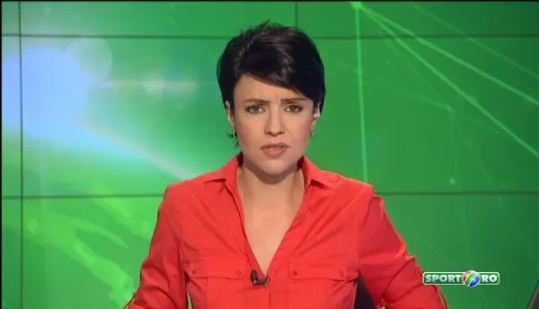 Cea mai sexy femeie din fotbal! Ofiterul de presa de la Zagreb i-a dat gata pe jucatorii Astrei: "Astept oferte de transfer" :)