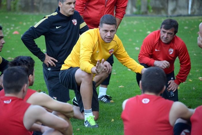 Dialog surpriza in direct la Sport.ro! Stoican, sfatuit sa plece de la Dinamo: Urca-te in primul avion