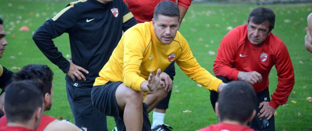 Stoican, in mijlocul unui scandal dupa ce A SEMNAT contractul cu arabii: Al Raed il reclama la FIFA! FOTO: Contractul semnat_3