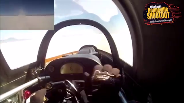 Accident INFIORATOR la 600 KM/H! E INCREDIBIL: soferul a scapat fara nicio zgarietura! Totul a fost filmat. VIDEO