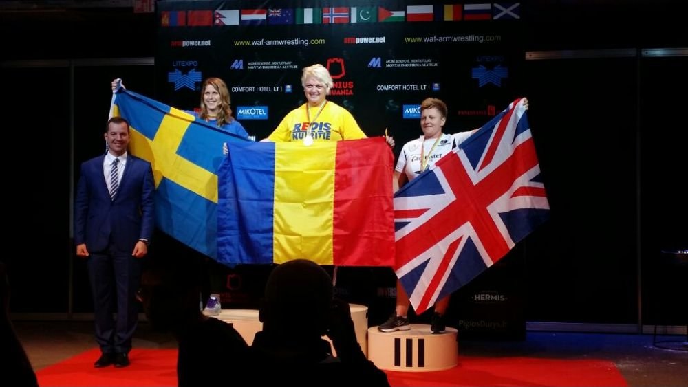 O romanca, intre cele mai puternice femei din lume! Mirela Parjol, campioana mondiala la skandenberg, la Vilnius: FOTO_8