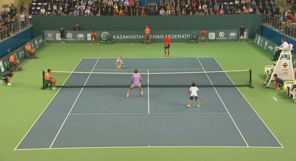 Meci nebun acasa la Borat! Nadal si Tsonga au facut show, un copil de mingi i-a dat niste lovituri dementiale lui Rafa VIDEO_3
