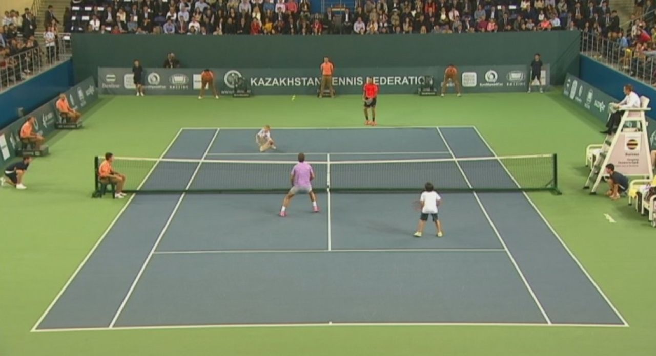 Meci nebun acasa la Borat! Nadal si Tsonga au facut show, un copil de mingi i-a dat niste lovituri dementiale lui Rafa VIDEO_3