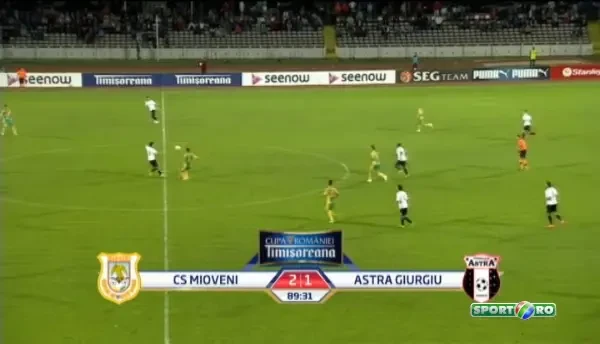 Vintila inscrie pentru Mioveni, cu un sut din careu! Jucatorul Mioveniului si-a dat jos tricoul, apoi si-a rupt maionul pe care il avea pe dedesubt!