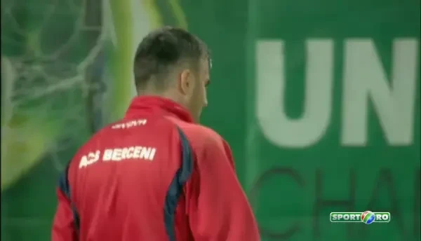 Steaua l-a speriat RAU pe portarul de la Berceni! :) Cum a fost surprins de camere