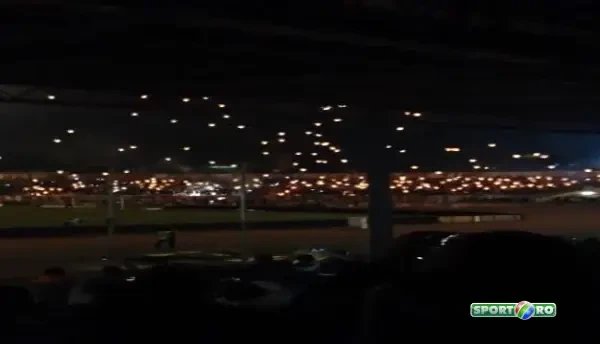 VIDEO SUPERB. Noaptea in care stadionul Dinamo s-a transformat in TEMPLU. Gestul suprem facut de fanii in memoria "UNICULUI CAPITAN"
