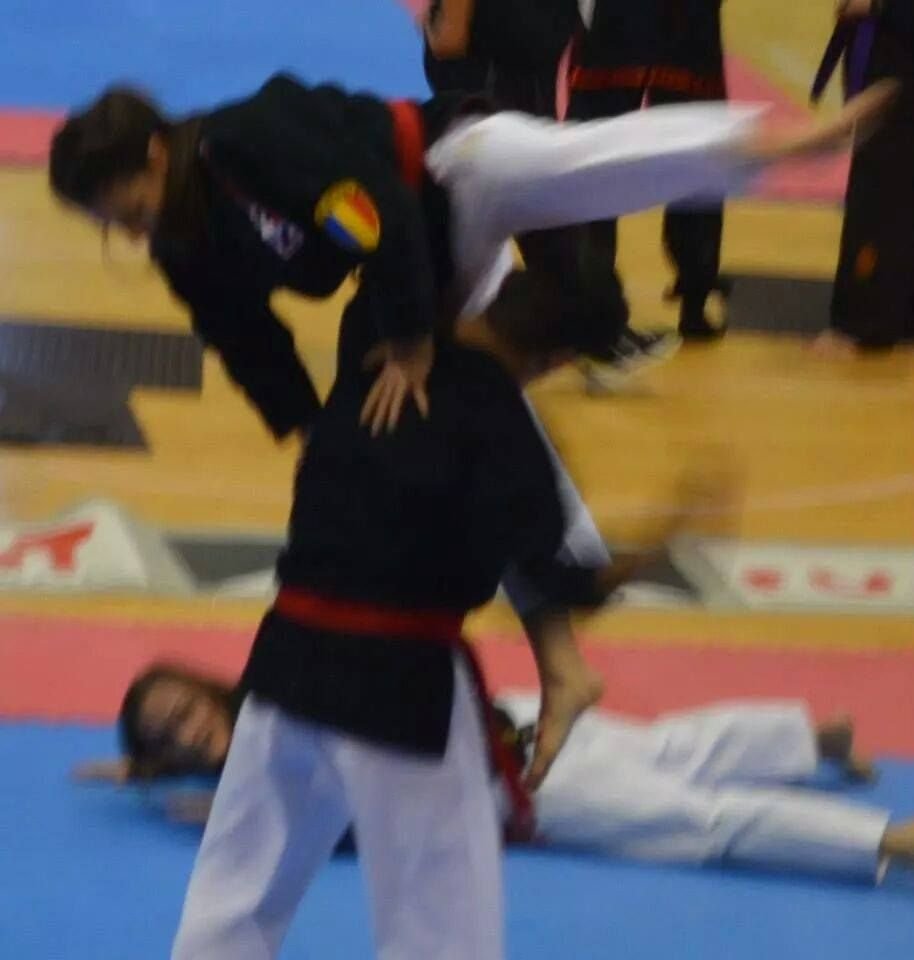 Intoarce capetele barbatilor in 3 secunde. La PROPRIU! Campioana care i-a batut rau pe unguri la ei acasa! Mesaj pentru nationala:_9