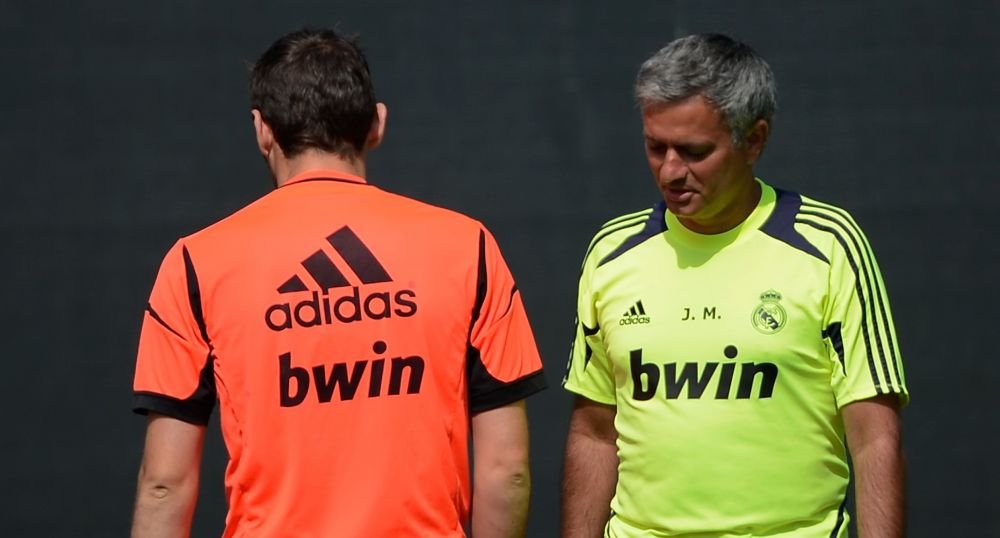 Mourinho ii mai da o lovitura lui Casillas! Chelsea si Real Madrid pregatesc o afacere de milioane