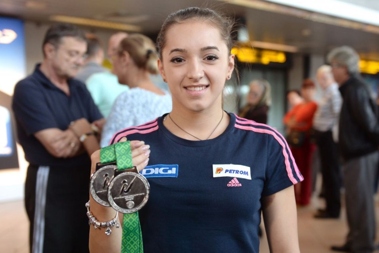 Reportaj CNN cu Larisa Iordache,
