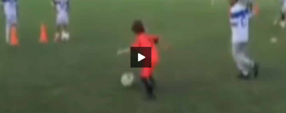 Reghe Jr. a inceput fotbalul la arabi! Bebeto joaca cu numarul lui Ronaldo pe spate :) VIDEO