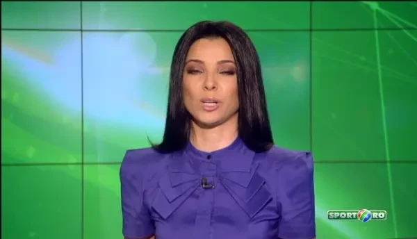 In MMA, frumusetea si forta si-au dat mana. Cele mai sexy romance care intra in cusca au pozat pentru un calendar! VIDEO