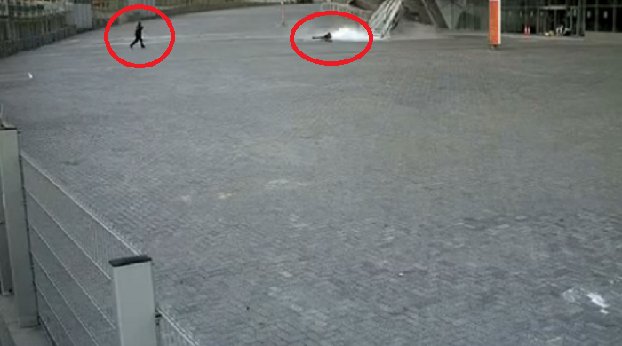 Imagini nebune: momentul in care un obuz loveste stadionul lui Sahtior, o femeie scapa miraculos cu viata! VIDEO