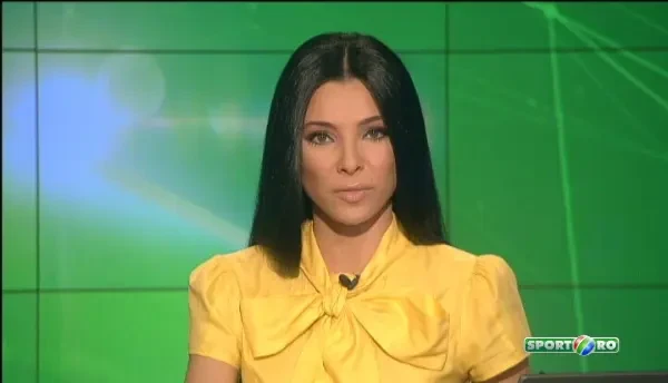 Moment UNIC pe teren! Ce s-a intamplat cand trebuia sa aiba loc lovitura de start VIDEO