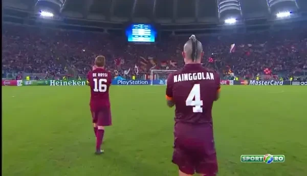 SUPERB! Reactia a zeci de mii de suporteri dupa o infrangere acasa cu 1-7! Ce au facut ultrasii de la AS Roma! VIDEO