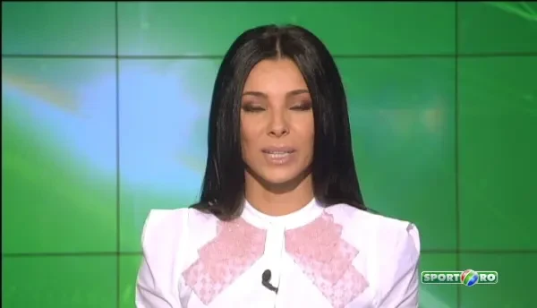 Ce face omul asta cu betele e IREAL! Numarul mai tare decat tot ce ai vazut