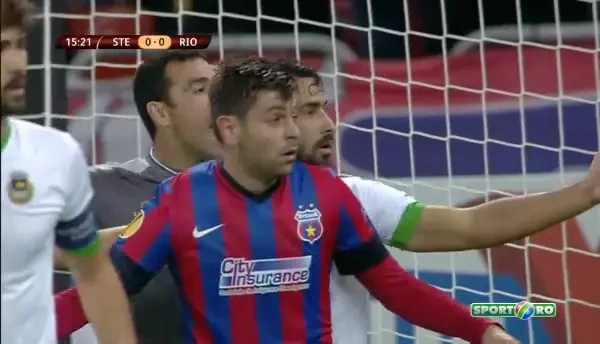 EPIC FAIL: Steaua a incercat o schema la un corner. :) Faza pe care Keseru si Latovlevici vor s-o uite URGENT