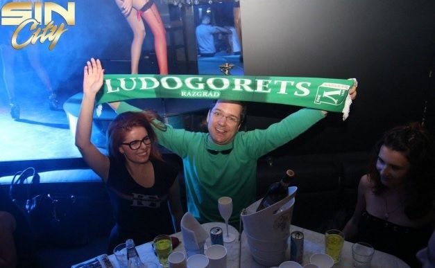 Petrecere nebuna cu Moti dupa victoria unica a lui Ludogorets in Grupele Ligii. 10 sticle de sampanie, animatoare si catuse. FOTO_6