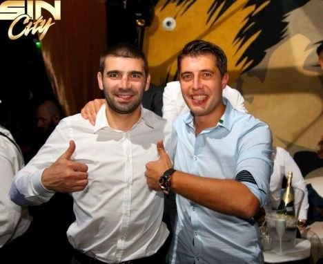 Petrecere nebuna cu Moti dupa victoria unica a lui Ludogorets in Grupele Ligii. 10 sticle de sampanie, animatoare si catuse. FOTO_13
