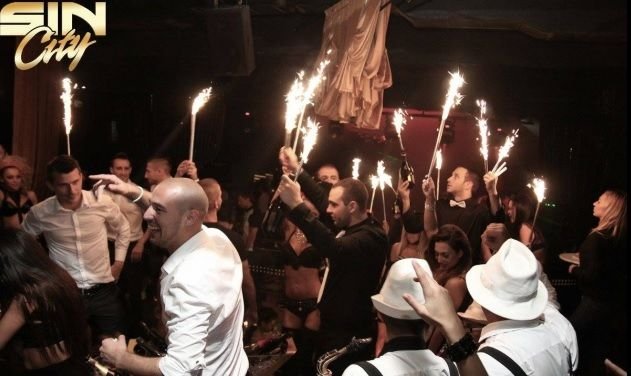 Petrecere nebuna cu Moti dupa victoria unica a lui Ludogorets in Grupele Ligii. 10 sticle de sampanie, animatoare si catuse. FOTO_16