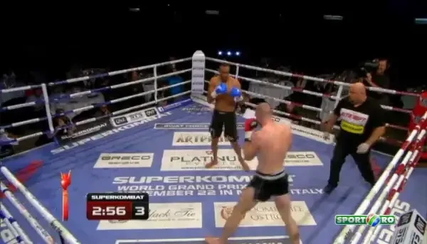 Polonezul Kasperski este primul calificat in gala de la Monza, dupa ce l-a invins in 3 runde pe Ibrahim El Bouni (Maroc)