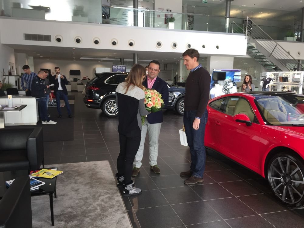 Cadou FABULOS pentru Simona Halep! A primit un bolid de peste 100.000 de euro, care atinge 300 km/h! FOTO_6