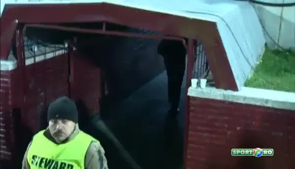 Dinamovistii au fost chemati sa dea explicatii in fata galeriei.