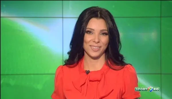 Aparitie cu TOTUL neasteptata in ringul de la Vocea Romaniei! Cine a aparut pe scena