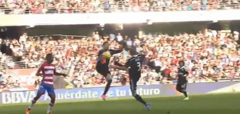 Ce-i prea mult strica! DETERMINAREA i-a facut KO simultan pe Ramos si Pepe! Faza oribila la Granada - Real! VIDEO