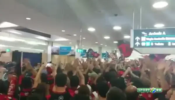 Isterie in Australia! Echipa care l-a invins pe Reghe in finala Ligii, asteptata de MII de fani pe aeroport! VIDEO
