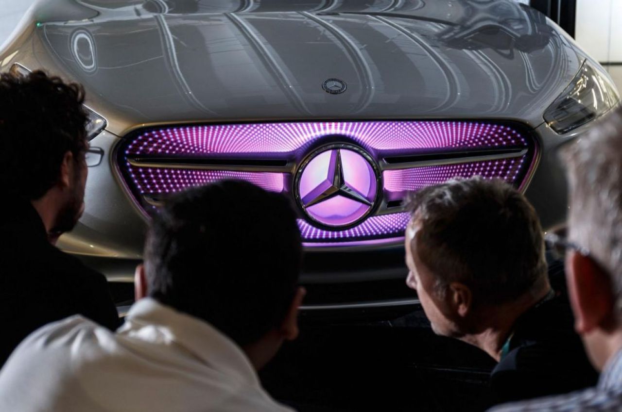 SURPRIZA! Mercedes a lansat un rival pentru Nissan Juke! Cel mai jucaus SUV al producatorului german. VIDEO_1