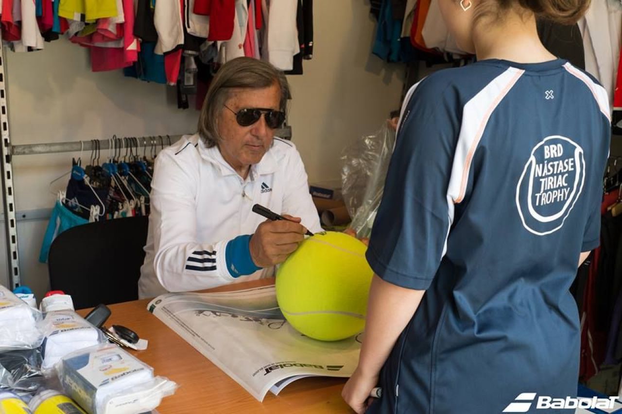 Brunch cu Nadia, Hagi si Ilie Nastase, cursa cu Maserati si antrenament cu Mihai Leu – la licitatia de la Hope Ball 2014 _4
