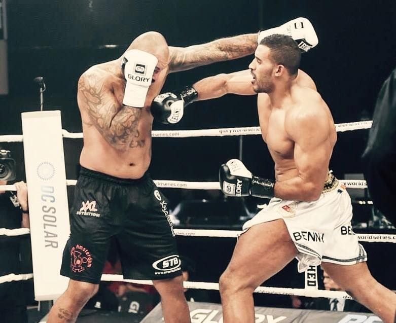 ACUM pe Sport.ro: Gala GLORY in care Benny Adegbuyi se bate cu Hesdy Gerges!_4